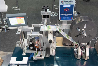 Aplicadora de Etiquetas GM5000 en línea de producción